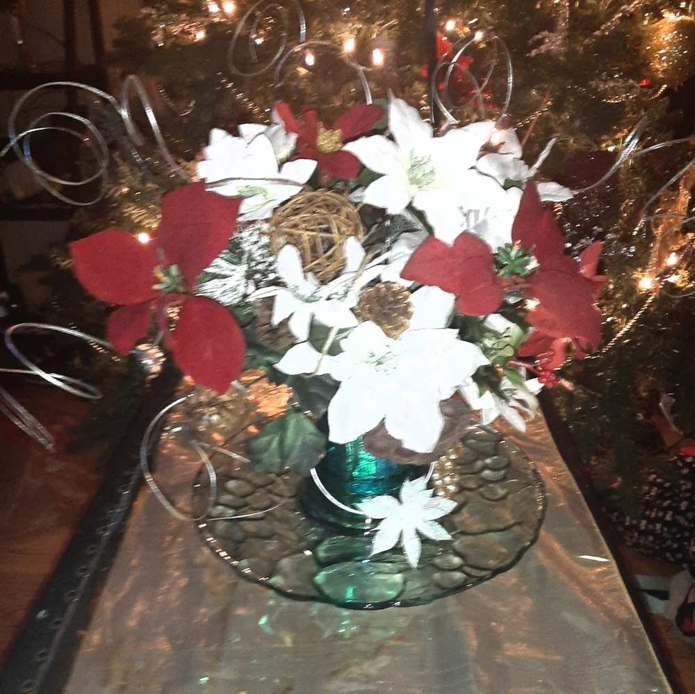 Beautiful Christmas Centerpiece